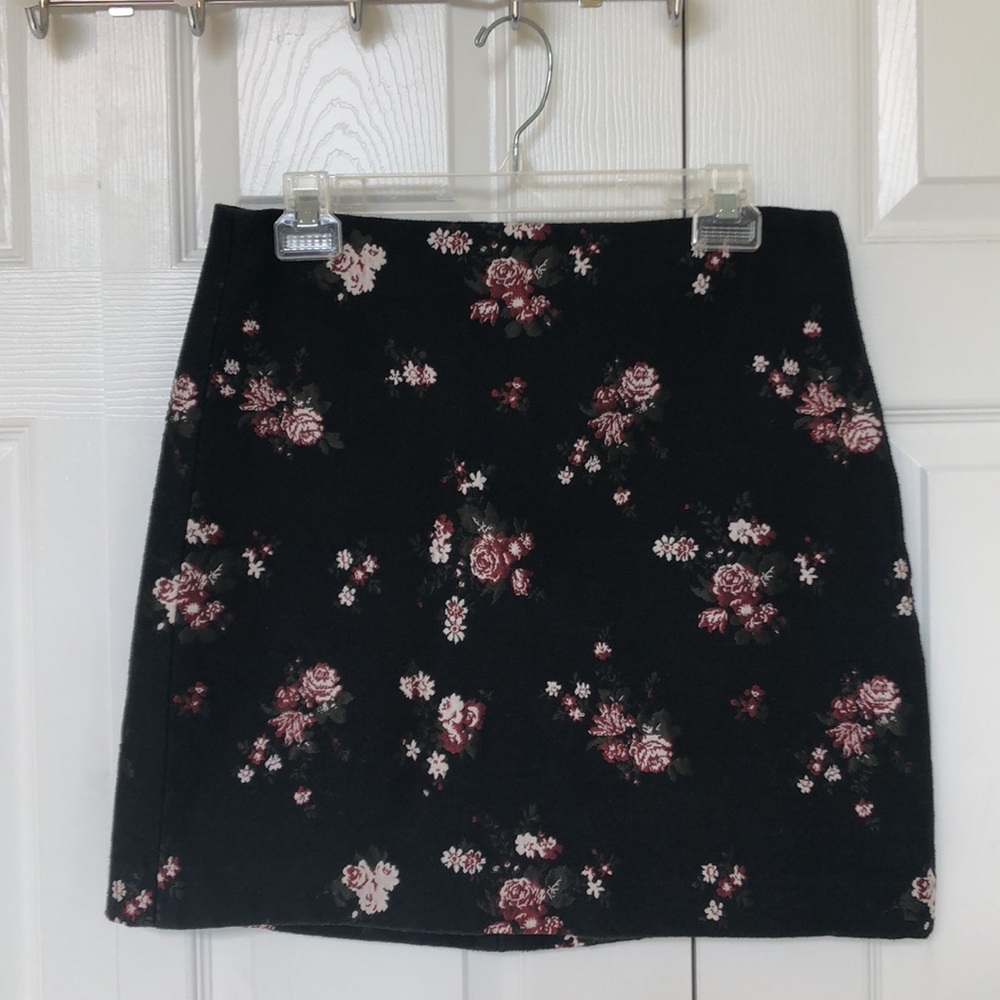 Flowery Loft Skirt